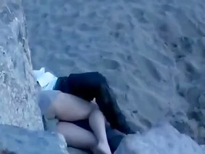 Ellie ingin sewa vid ...