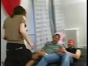 Valentina Belanda bo ...